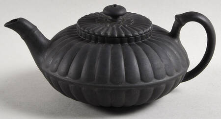 Basalt Black Mini Teapot & Lid