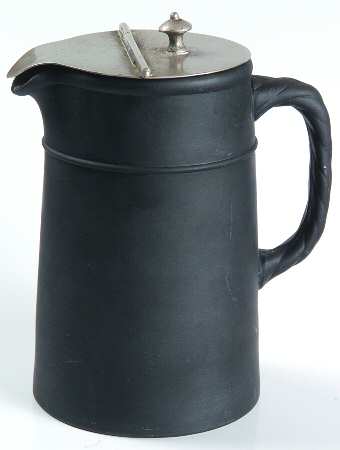 Basalt Black Syrup with Metal Lid