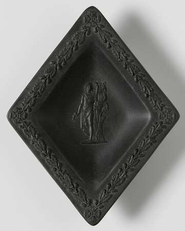 Basalt Black Small Diamond Shape Ashtray