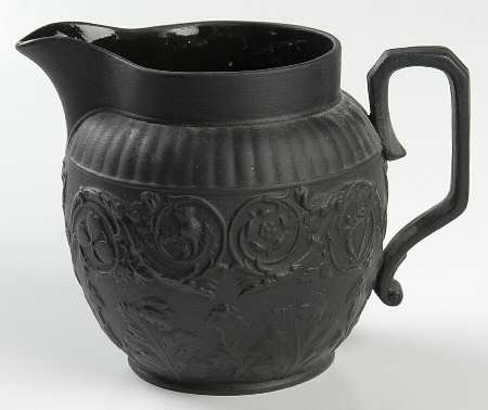 Basalt Black Creamer