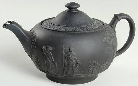 Basalt Black Teapot & Lid