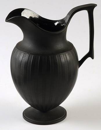 Basalt Black 16 Oz Jug