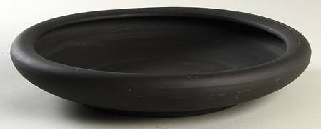 Basalt Black 10" Gardenia Bowl