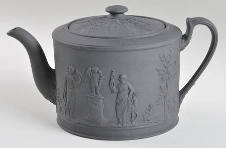 Basalt Black Teapot & Lid