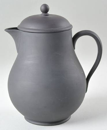 Basalt Black Hot Water Jug & Lid