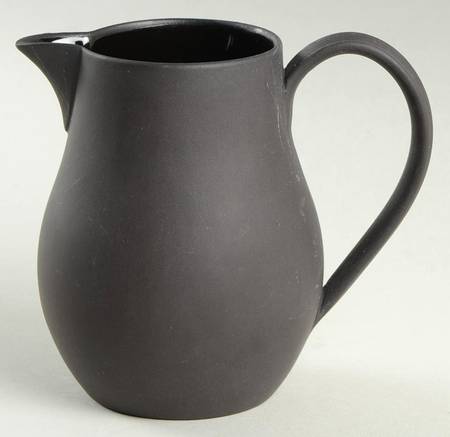 Basalt Black Creamer