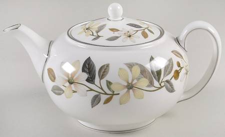 Beaconsfield Teapot & Lid