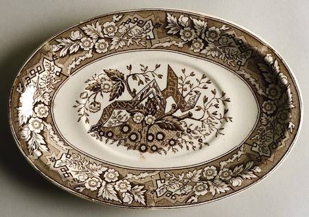 Beatrice Brown Underplate for Gravy Boat