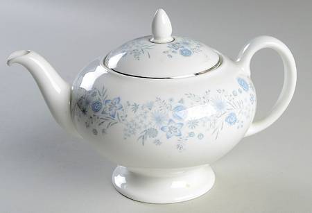 Belle Fleur Teapot & Lid