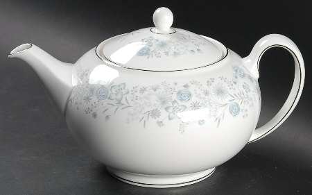 Belle Fleur Teapot & Lid