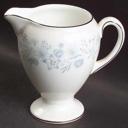 Belle Fleur Globe Shape Creamer