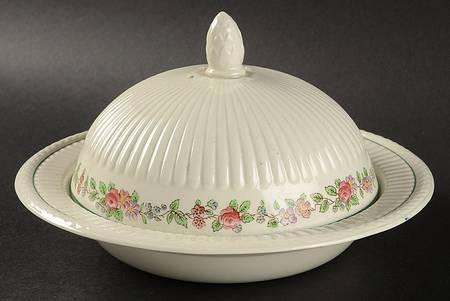 Belmar Muffin Dish & Lid