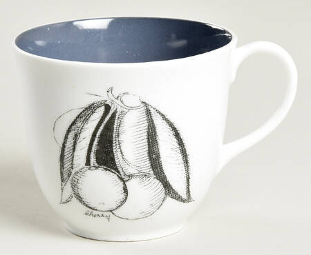 Black Fruit Flat Cup