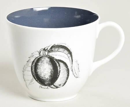 Black Fruit Flat Cup