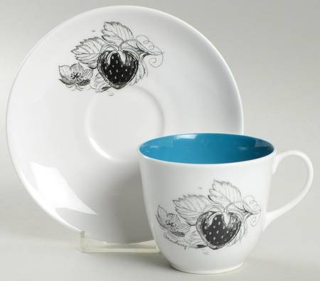 Black Fruit Flat Cup & Saucer Set
