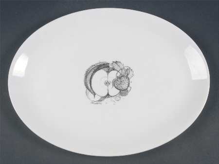 Black Fruit 13" Oval Serving Platter