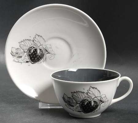 Black Fruit Flat Cup & Saucer Set