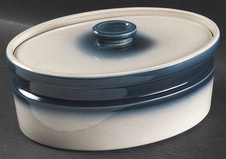 Blue Pacific 2.5 Quart Oval Covered Casserole