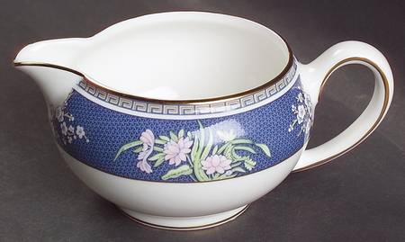 Blue Siam 146 Shape Creamer