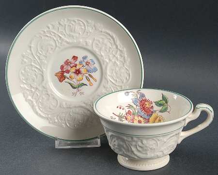 Bognor Footed Cup & Saucer Set