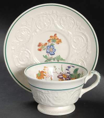 Bognor Footed Cup & Saucer Set