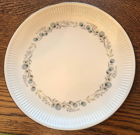 Boleyn Cake Plate