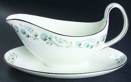 Boleyn Gravy Boat & Underplate/Relish