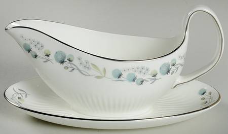 Boleyn Gravy Boat with Attached Underplate