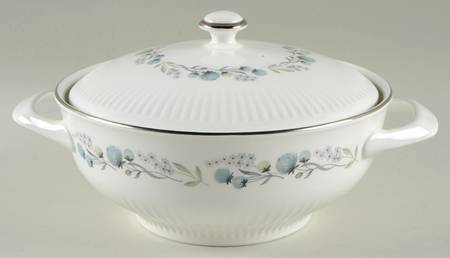 Boleyn Round Covered Vegetable