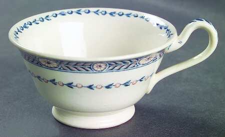 Boston Footed Cup
