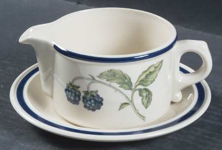Bramble Multicolor (Oven To Table) Gravy Boat & Underplate