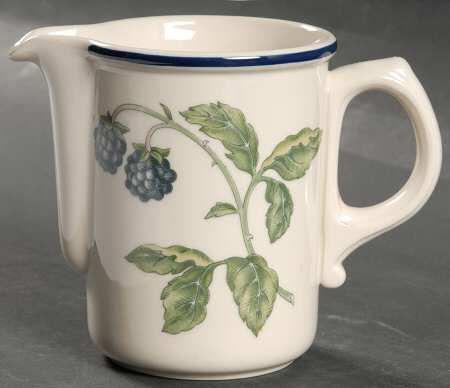 Bramble Multicolor (Oven To Table) Creamer