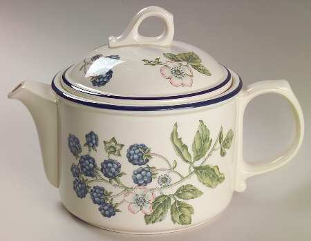 Bramble Multicolor (Oven To Table) Teapot & Lid