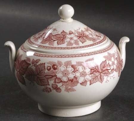 Bramble Pink (Plain Edge) 146 Shape Sugar Bowl & Lid