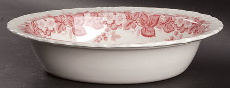 Bramble Pink (Shell Edge) 9" Oval Vegetable Bowl