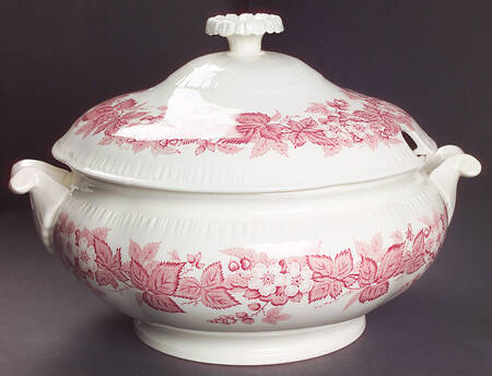 Bramble Pink (Shell Edge) Tureen &  Lid