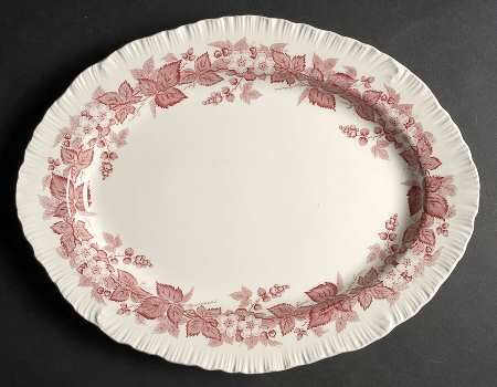Bramble Pink (Shell Edge) 14" Oval Serving Platter