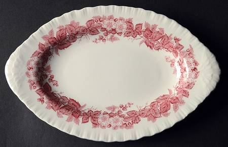 Bramble Pink (Shell Edge) Relish/Gravy Underplate