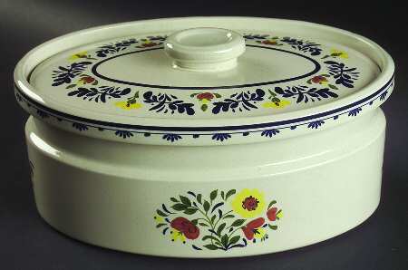 Breton 2.5 Quart Oval Covered Casserole