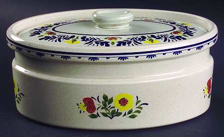 Breton 1.5 Quart Oval Covered Casserole