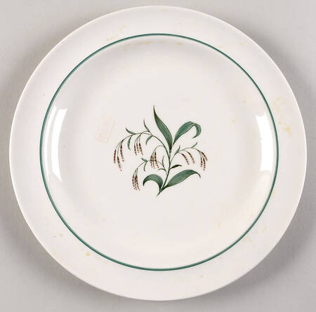Broomgrass Green (No Trim, Green Verge) Luncheon Plate