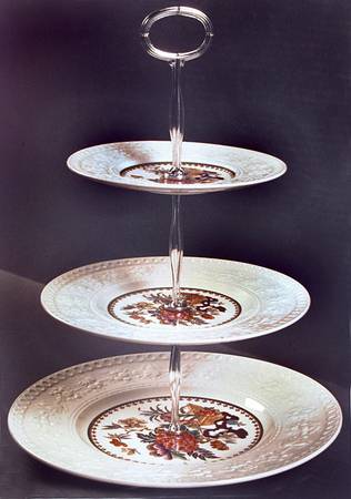 Bullfinch Wellesely Multicolor 13 7/8"-14 1/4" 3-Tiered Serving Tray(DP,SP,BB) HC