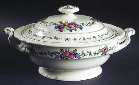 California (Earthenware) Round Covered Vegetable