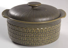 Cambrian Green 1 Qt Round Covered Casserole