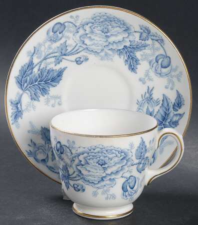Camelia Footed Cup & Saucer Set
