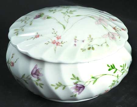 Campion Powder Box with Lid
