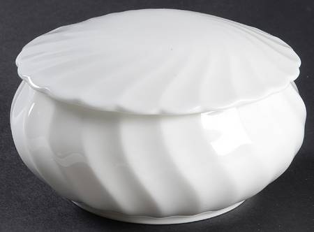 Candlelight Round Box & Lid