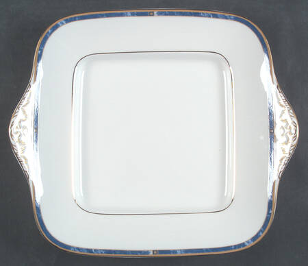 Cantata Square Handled Cake Plate
