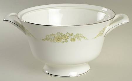 Caroline (Platinum) Round Vegetable No Lid