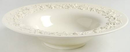 Cream Color on Cream Color (Plain Edge) Centerpiece